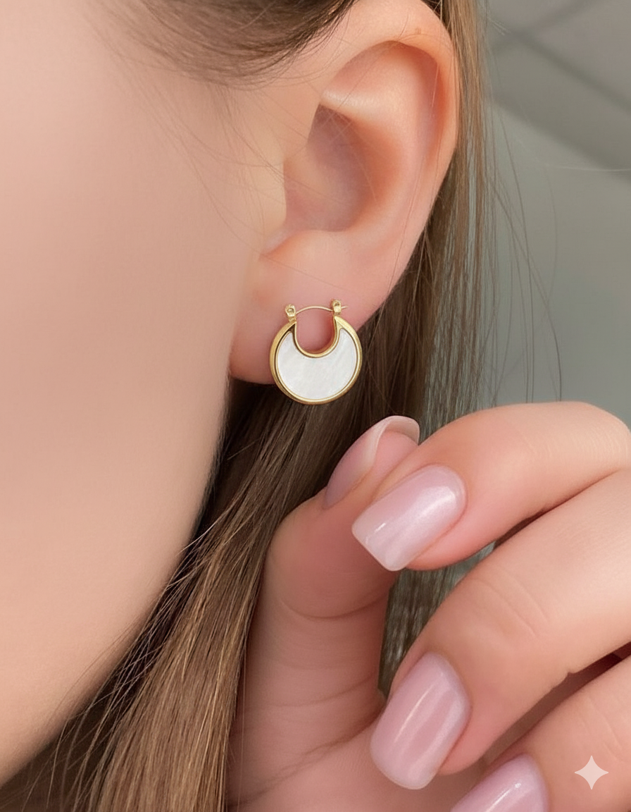 Retro Circle Earrings - White