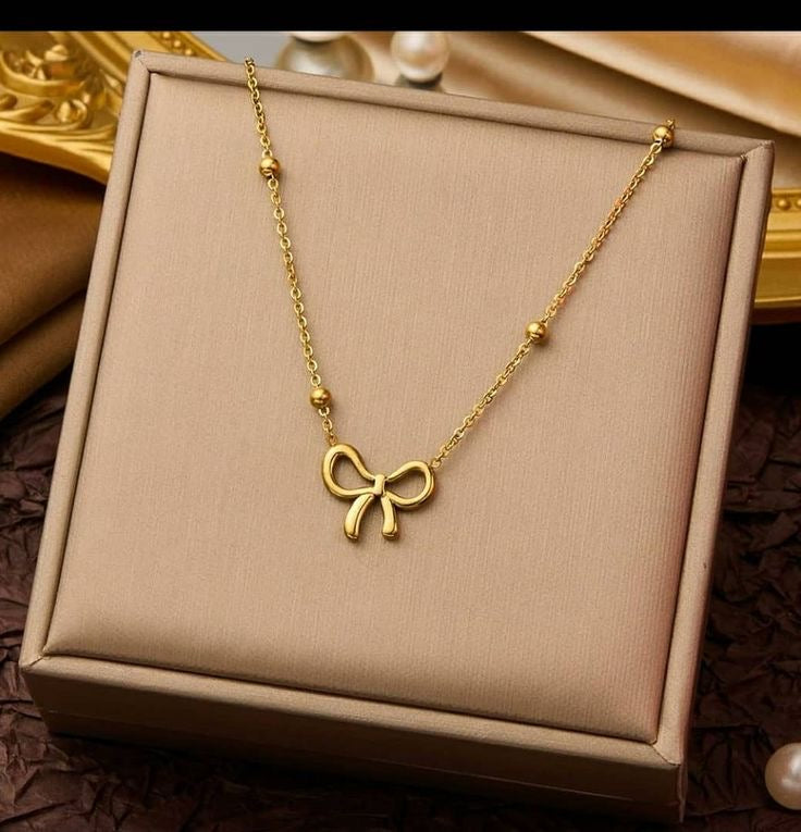 Ribbon Necklace