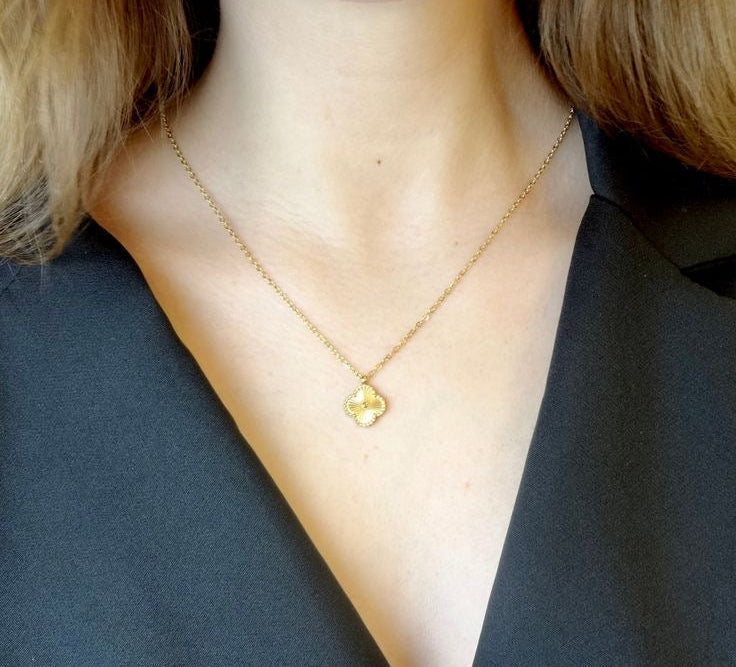Golden Vancleef Necklace